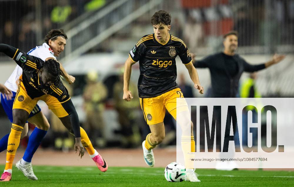SPLIT - Jofre Torrents of Ajax during the Conference League match between Hadjuk Split and Ajax at Stadion Poljud on October 15, 2026 in Split, Croatia. SONNY LENSEN ANP ANPxSportx IVx 572566665 originalFilename: 572566665