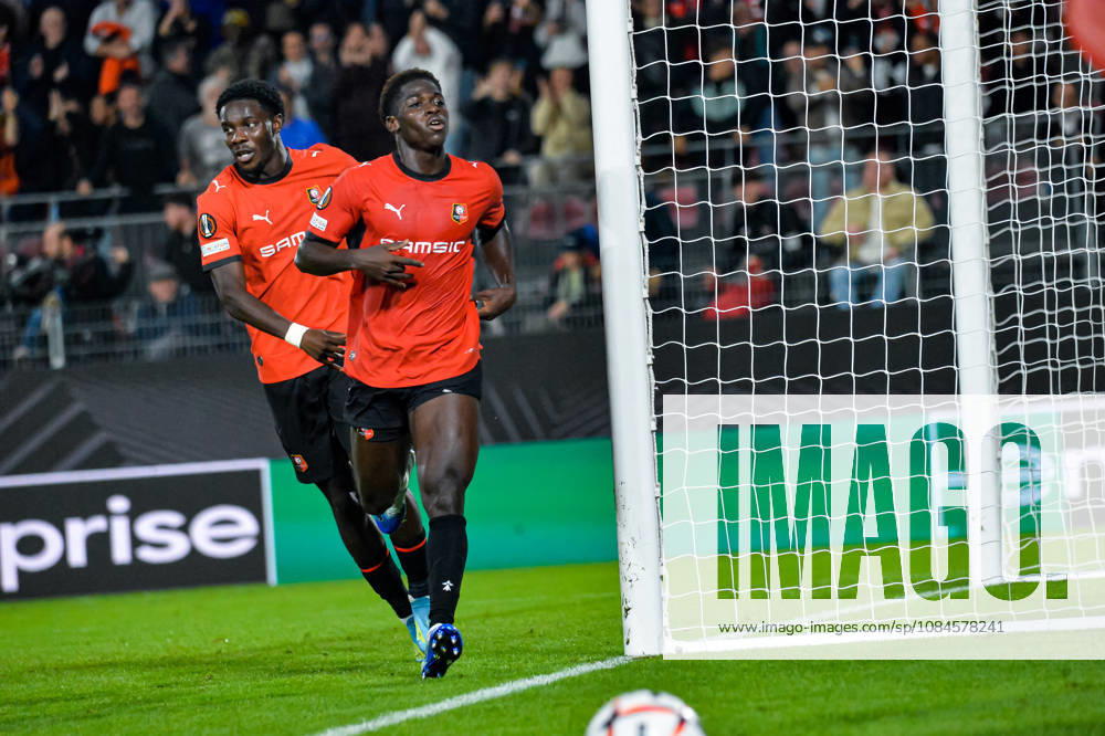 Joie des joueurs du Stade Rennais aprés le but de Mahamadou Nagida (Stade Rennais)