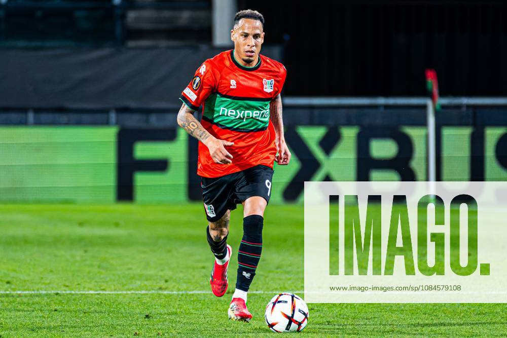 NIJMEGEN - Tjaronn Chery of NEC Nijmegen runs with the ball during the UEFA Europa League match between NEC Nijmegen and Levski Sofia at the Goffertstadion on October 15, 2026 in Nijmegen, the Netherlands. KEVIN SENDERS ANP UEFA Europa League 2026 27 ANPxSportx xMarcelxterxBalsxIVx 572569334 originalFilename: 572569334