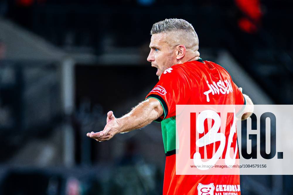 NIJMEGEN - Bryan Linssen of NEC Nijmegen gestures during the UEFA Europa League match between NEC Nijmegen and Levski Sofia at the Goffertstadion on October 15, 2026, in Nijmegen, the Netherlands. KEVIN SENDERS ANP UEFA Europa League 2026 27 ANPxSportx xMarcelxterxBalsxIVx 572569364 originalFilename: 572569364