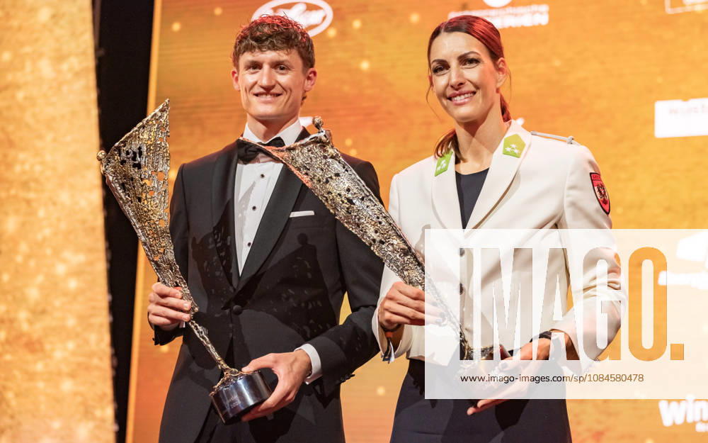 30. LOTTERIEN Sporthilfe-Gala Preistraeger der NIKI Trophae in der Kategorie Sportler des Jahres 2026 presented by ACP Therapie Profi-Radrennfahrer, Zweiter des Giro dItalia und Dritter der Vuelta a Espana 2026 Felix Gall und Preistraegerin der NIKI Trophae in der Kategorie Sportlerin des Jahres 2026 presented by Bridgestone Skeleton-Olympiasiegerin 2026 Heeressportlerin Janine Flock. Wien Wiener Stadthalle Wien Österreich