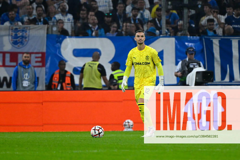 Jeffrey de Lange (OM) - UEFA Europa League match between Olympique de Marseille and Olympiakos on October 15, 2026 at the CEPAC Velodrome Stadium in Marseille.