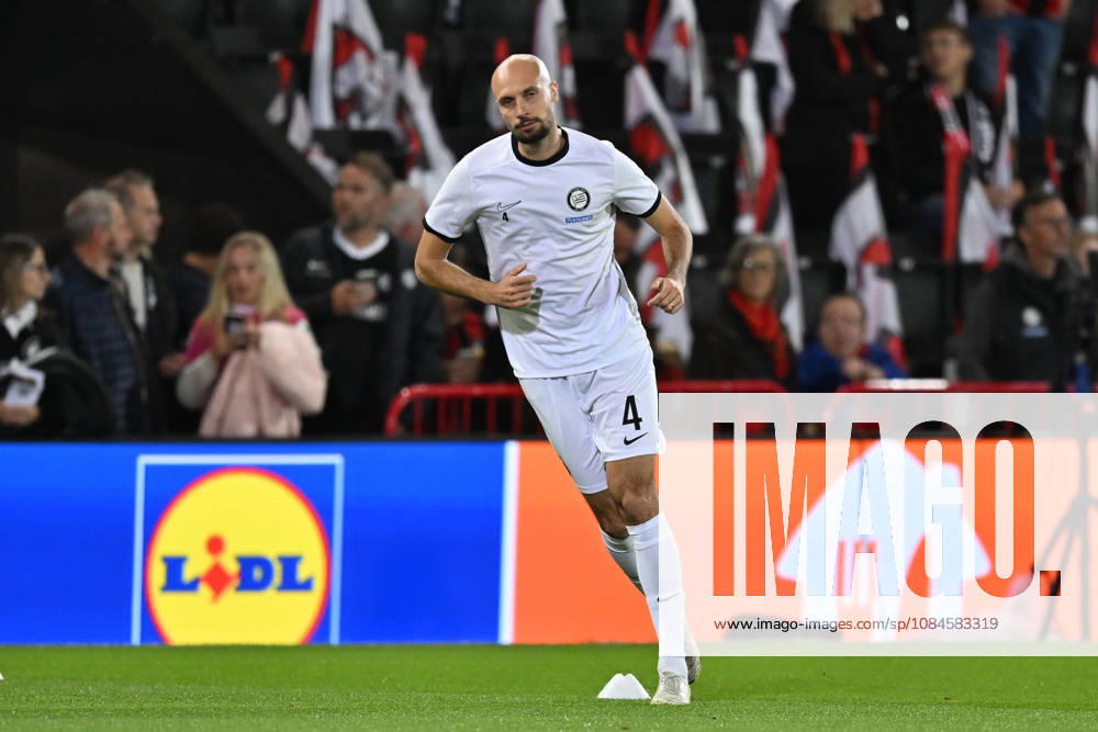 Bournemouth v Sturm Graz, Europa League Jon Gorenc Stankovic (4) of Sturm Graz warming up ahead of the Europa League match between Bournemouth and Sturm Graz at the Vitality Stadium, Bournemouth, UK on 15 October 2026. Bournemouth Vitality Stadium Dorset UK Editorial use only ,