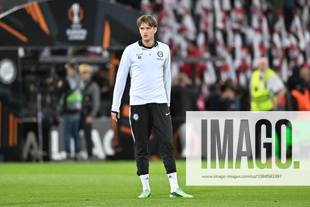 Bournemouth v Sturm Graz, Europa League Julian Halwachs (40) of Sturm Graz warming up ahead of the Europa League match between Bournemouth and Sturm Graz at the Vitality Stadium, Bournemouth, UK on 15 October 2026. Bournemouth Vitality Stadium Dorset UK Editorial use only ,