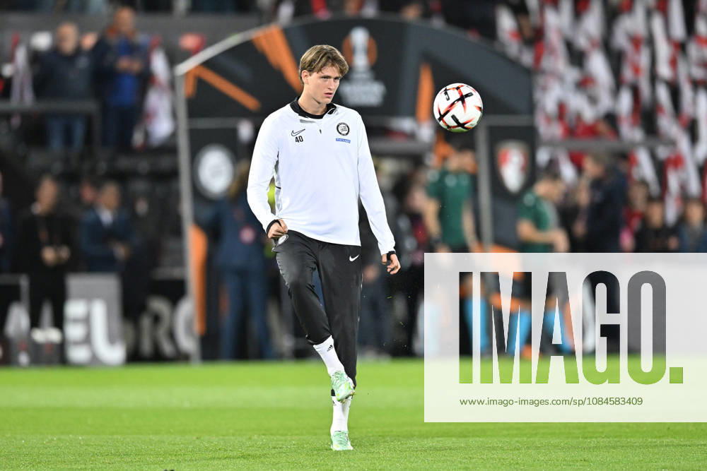 Bournemouth v Sturm Graz, Europa League Julian Halwachs (40) of Sturm Graz warming up ahead of the Europa League match between Bournemouth and Sturm Graz at the Vitality Stadium, Bournemouth, UK on 15 October 2026. Bournemouth Vitality Stadium Dorset UK Editorial use only ,