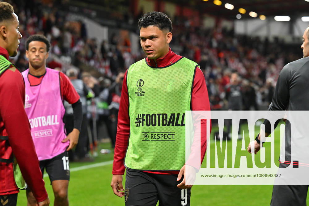 Bournemouth v Sturm Graz, Europa League Evanilson (9) of AFC Bournemouth warming up ahead of the Europa League match between Bournemouth and Sturm Graz at the Vitality Stadium, Bournemouth, UK on 15 October 2026. Bournemouth Vitality Stadium Dorset UK Editorial use only ,