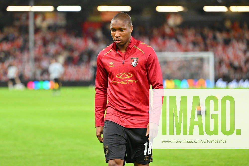 Bournemouth v Sturm Graz, Europa League Bafode Diakite (18) of AFC Bournemouth warming up ahead of the Europa League match between Bournemouth and Sturm Graz at the Vitality Stadium, Bournemouth, UK on 15 October 2026. Bournemouth Vitality Stadium Dorset UK Editorial use only ,