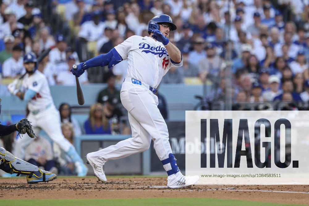 MLB, Baseball Herren, USA Postseason: NLCS Game 4 - Los Angeles Dodgers vs Milwaukee Brewers Los Angeles Dodgers third baseman Max Muncy in action during Game 4 of the National League Championship Series between the Los Angeles Dodgers and the Milwaukee Brewers at Dodger Stadium in Los Angeles, California, USA, 15 October 2026. LOS ANGELES CALIFORNIA UNITED STATES