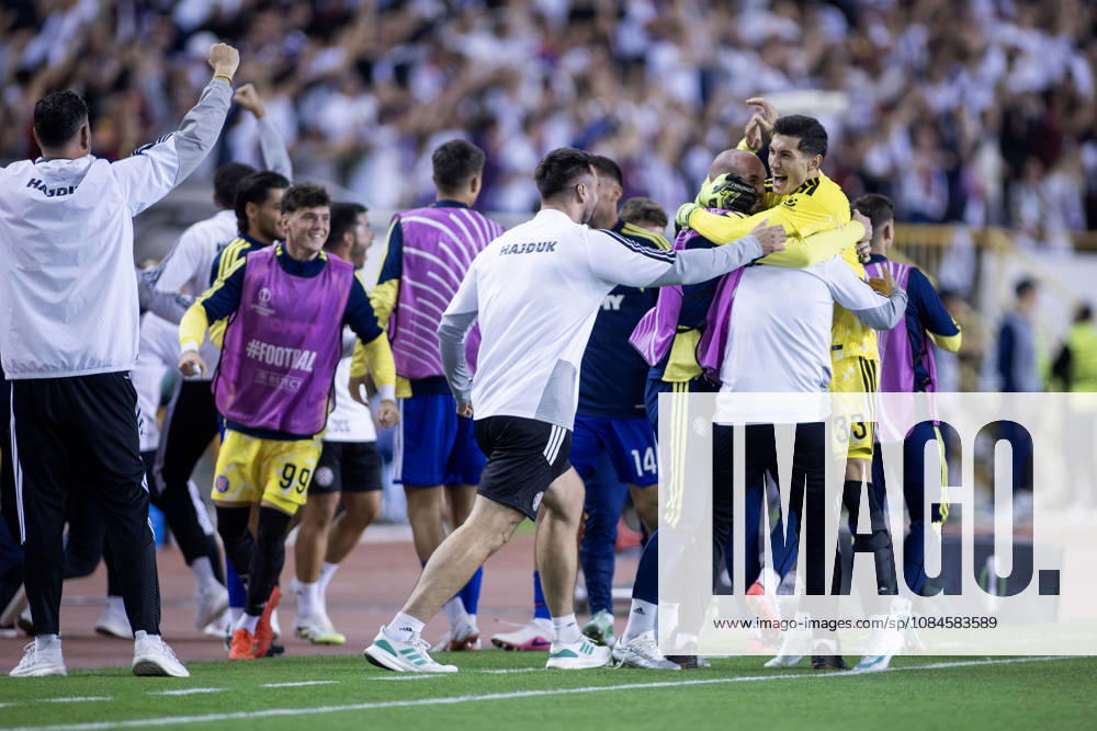 Hajduk goalkeeper Toni Silic 33 celebrates a goal with his teammates during the during the UEFA Conference League match between HNK Hajduk Split (CRO) and AFC Ajax Amsterdam (NL) at Poljud Stadium. Split Croatia - ZUMAp210 20261015_zsp_p210_013