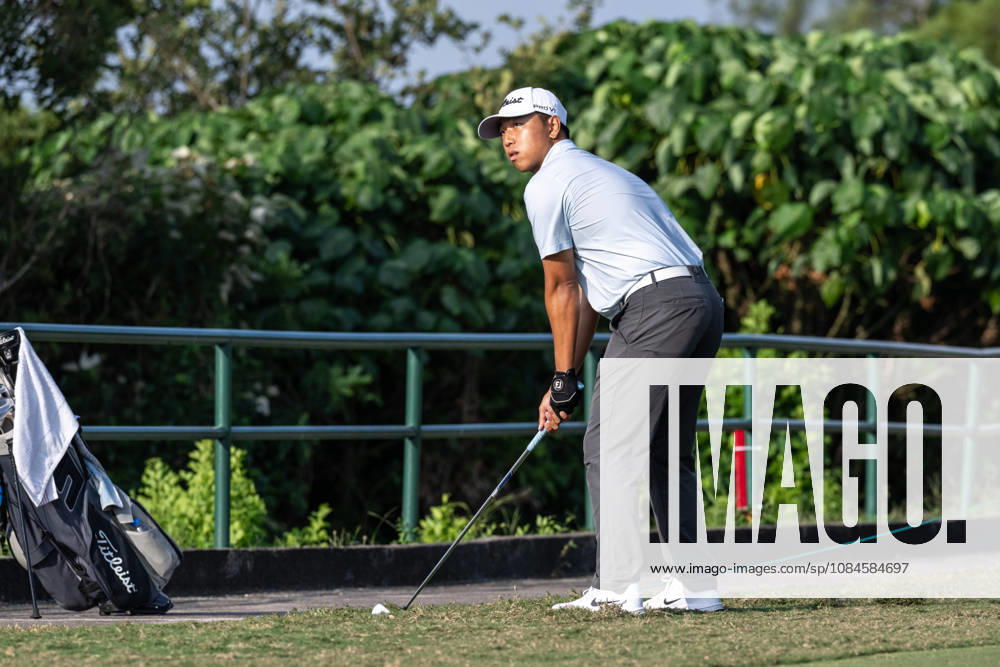 Kelvin SI from Macau. Round 2 in the Macao Open Golf at Macau Golf & Country Club. Coloane China - ZUMAr144 20261016_zap_r144_036