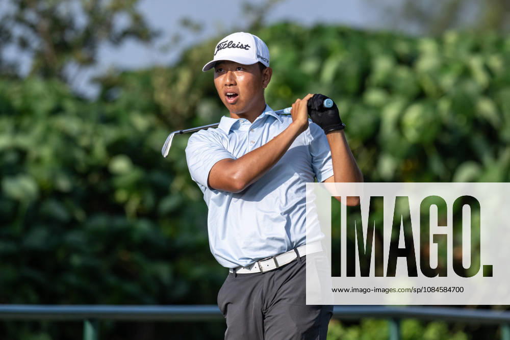 Kelvin SI from Macau. Round 2 in the Macao Open Golf at Macau Golf & Country Club. Coloane China - ZUMAr144 20261016_zap_r144_039