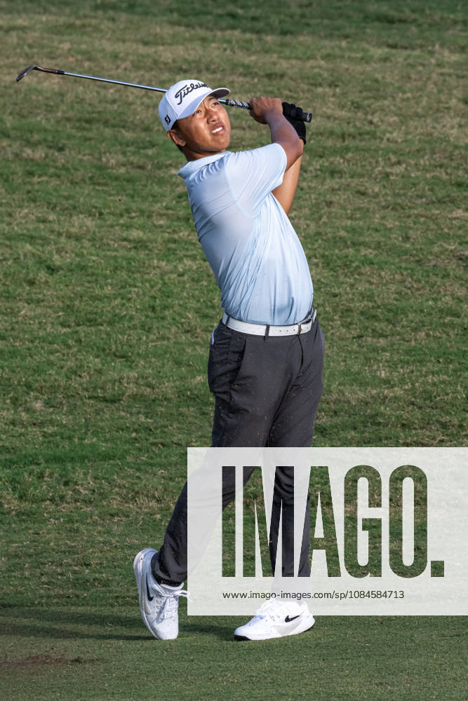 Kelvin SI from Macau. Round 2 in the Macao Open Golf at Macau Golf & Country Club. Macau Open Golf Round 2 - ZUMAr144 20261016_zap_r144_042