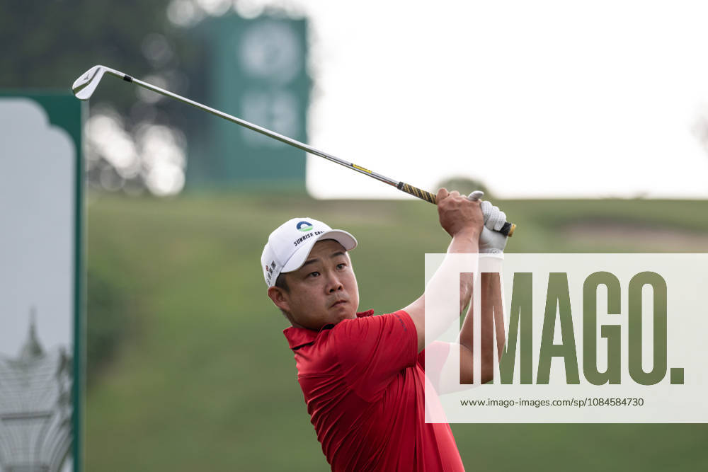LEE, Chieh-po from Taiwan. Round 2 in the Macao Open Golf at Macau Golf & Country Club. Coloane China - ZUMAr144 20261016_zap_r144_047