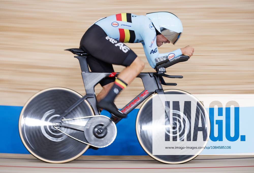Belgian Gianluca Pollefliet rides on a bike during the Men s 1km Time Trial event at the UCI Track cycling, Rad, Radsport, Bahnrad, Bahn World Championships in Shanghai, China on Friday 16 October 2026. The worlds are taking place from 14 to 18 October 2026. BENOITxDOPPAGNE x189959266x