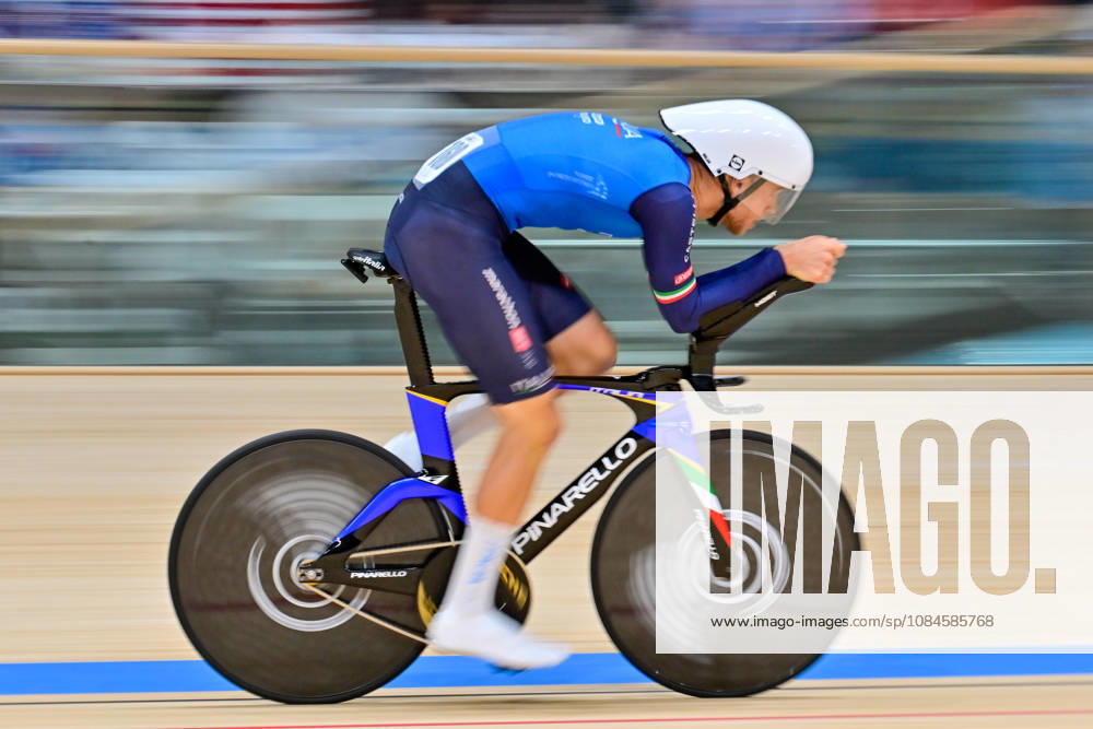 Jonathan Milan World record 2026 UCI Track cycling, Rad, Radsport, Bahnrad, Bahn World Championships Jonathan Milan, Italy World record Weltrekord 2026 Men s Individual Pursuit - Qualifying UCI Track Cycling World Championships held from 14 to 18 October 2026, at the Shanghai Velodrome in Shanghai, China.
