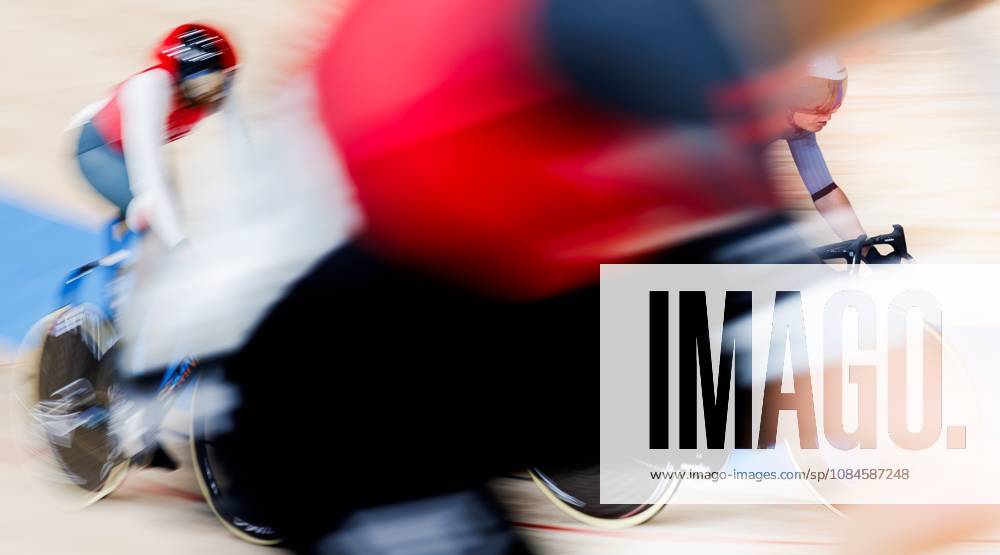 Belgian Lotte Kopecky pictured in action during the Scratch race of the Women s Omnium event at the UCI Track cycling, Rad, Radsport, Bahnrad, Bahn World Championships in Shanghai, China on Friday 16 October 2026. The worlds are taking place from 14 to 18 October 2026. BENOITxDOPPAGNE x189964890x