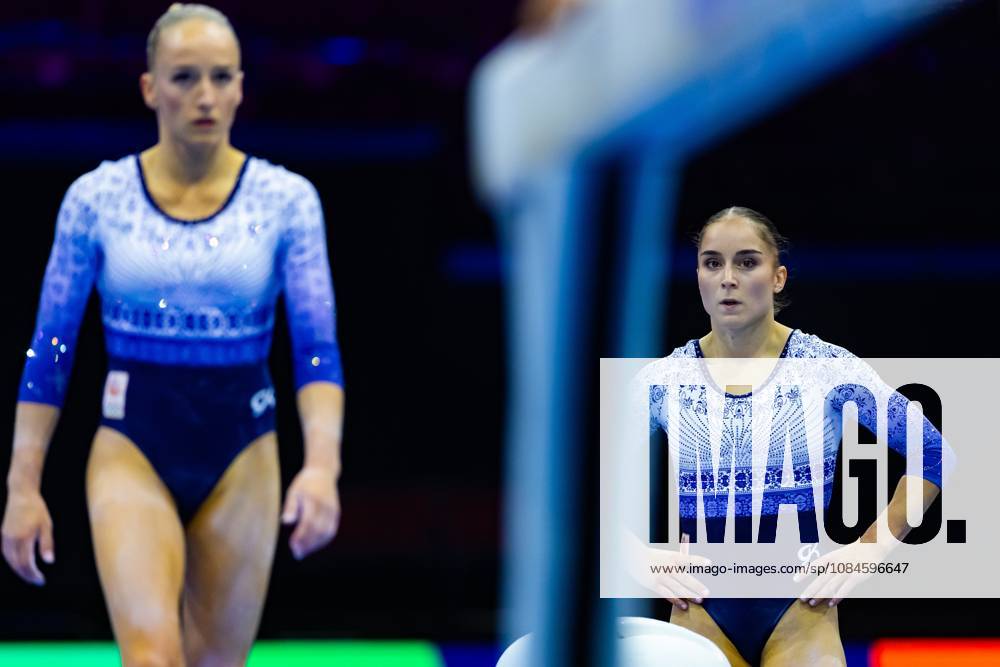 ROTTERDAM - Vera van Pol and Sanne Wevers during podium training at the World Gymnastics Championships in Ahoy Rotterdam. IRIS VAN DEN BROEK ANP ANPxSportx IVx 572627698 originalFilename: 572627698