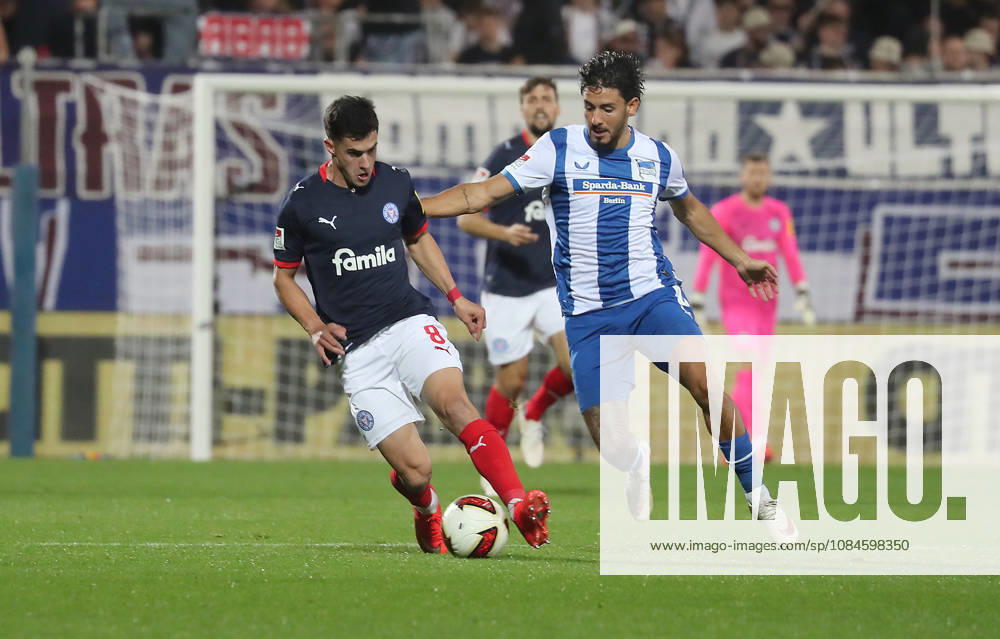 Guillermo Balzi (Holstein Kiel), Kevin Sessa (Hertha BSC Berlin) Fussball, Herren, Saison 2026 2027, 2.BL, Holstein Stadion, Holstein Kiel gegen Hertha BSC Berlin DFL REGULATIONS PROHIBIT ANY USE OF PHOTOGRAPHS AS IMAGE SEQUENCES AND OR QUASI-VIDEO.