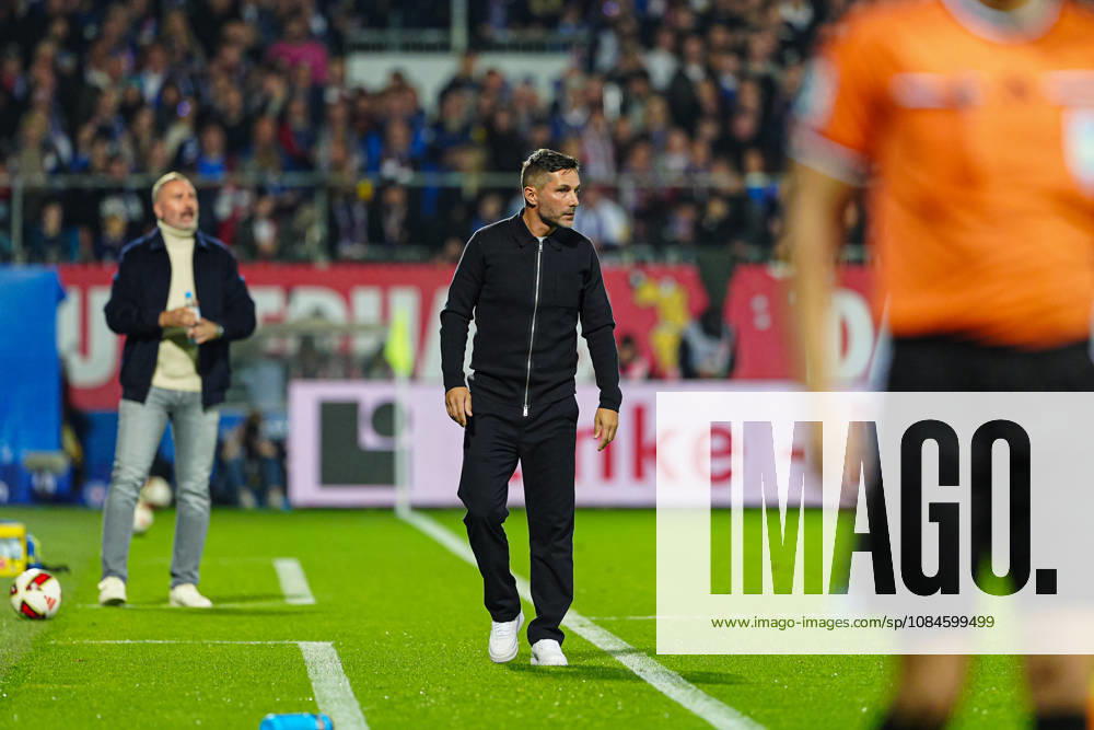 Stefan Leitl (Hertha BSC, Trainer) GER, Holstein Kiel vs. Hertha BSC, Fußball, 2. Bundesliga, Spieltag 08, Saison 2026 2027, 16.10.2026 DFL REGULATIONS PROHIBIT ANY USE OF PHOTOGRAPHS AS IMAGE SEQUENCES AND OR QUASI-VIDEO GER, Holstein Kiel vs. Hertha BSC, Fußball, 2. Bundesliga, Spieltag 08, Saison 2026 2027, 16.10.2026 Kiel