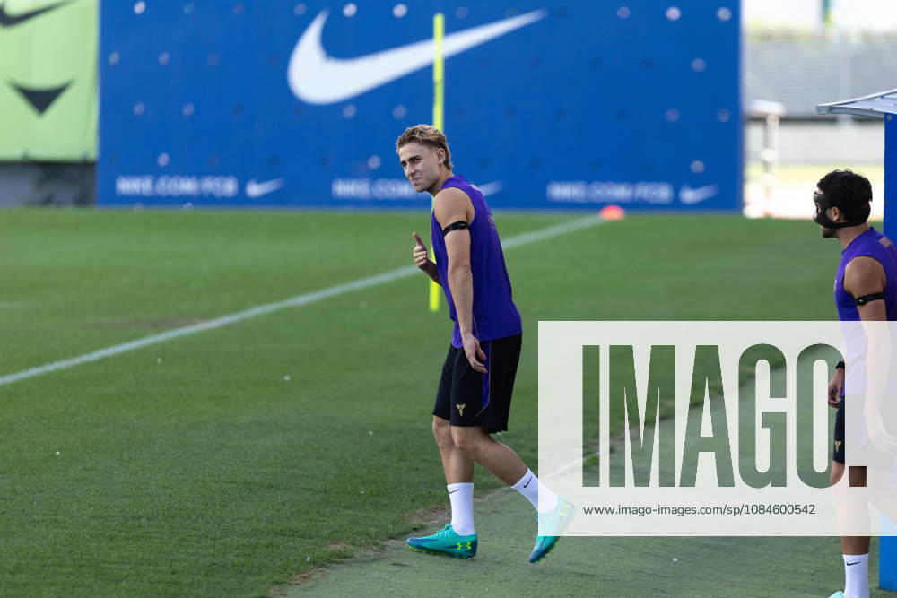 SANT JOAN DESPI, SPAIN - OCTOBER 16: Fermin Lopez of FC Barcelona, Barca take part in a training session ahead of the LaLiga EA Sports match against Real Betis on October 16, 2026, at the Ciutat Esportiva Joan Gamper in Sant Joan Despi, Barcelona, Spain. FC Barcelona Train Ahead Of Real Betis Match - ZUMAs316 20261016_znp_s316_010