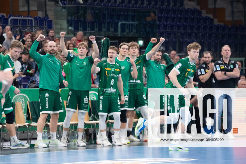 Handball, HBL2: SC DHfK Leipzig - ASV Hamm-Westfalen; 16.10.2026 Jubel, Emotionen auf der Bank des SC DHfK Leipzig. Handball, 2. Bundesliga, Saison 2026 2027, 8. Spieltag: SC DHfK Leipzig vs. ASV Hamm-Westfalen am 16.10.2026 in der Quarterback Immobilien Arena Leipzig.