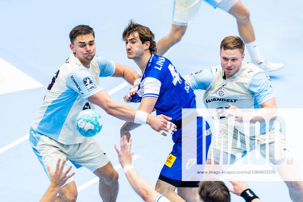 GER, Handball, Maenner, Saison 26 27, Opel 1.Bl, 9.Spieltag, ThSV Eisenach - VfL Gummersbach Stephan Seitz (ThSV Eisenach,44), Kristjan Horzen (VfL Gummersbach) 99817 Eisenach Werner-Assmann-Halle Am Sportp Thueringen Deutschland