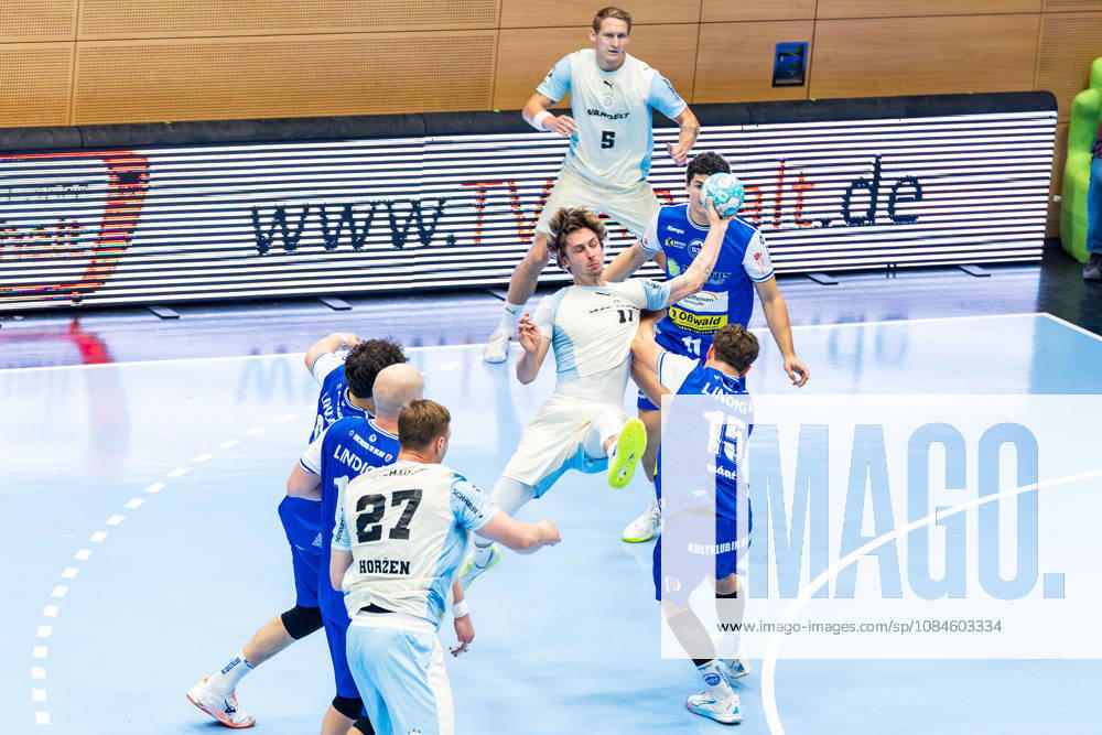 GER, Handball, Maenner, Saison 26 27, Opel 1.Bl, 9.Spieltag, ThSV Eisenach - VfL Gummersbach Mathis Haeseler (VfL Gummersbach), David More (ThSV Eisenach,15) 99817 Eisenach Werner-Assmann-Halle Am Sportp Thueringen Deutschland