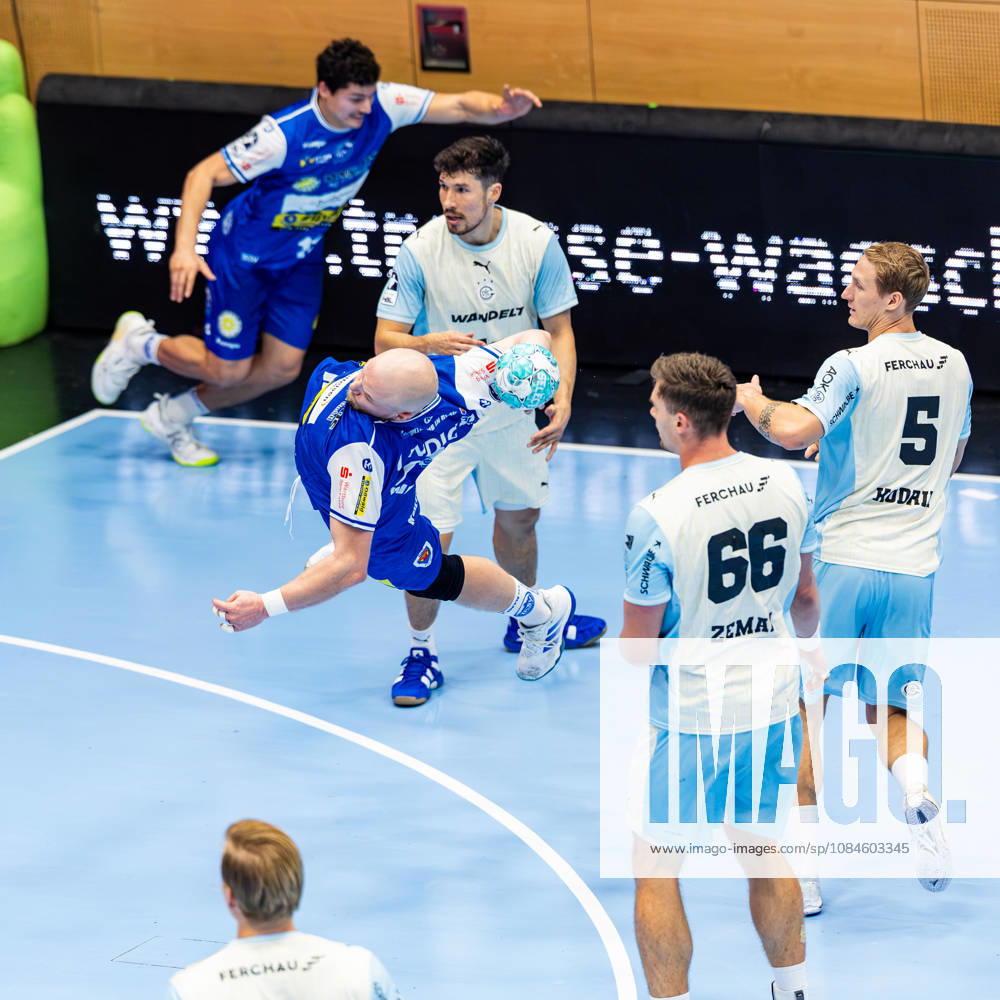 GER, Handball, Maenner, Saison 26 27, Opel 1.Bl, 9.Spieltag, ThSV Eisenach - VfL Gummersbach Peter Walz (ThSV Eisenach,14) 99817 Eisenach Werner-Assmann-Halle Am Sportp Thueringen Deutschland