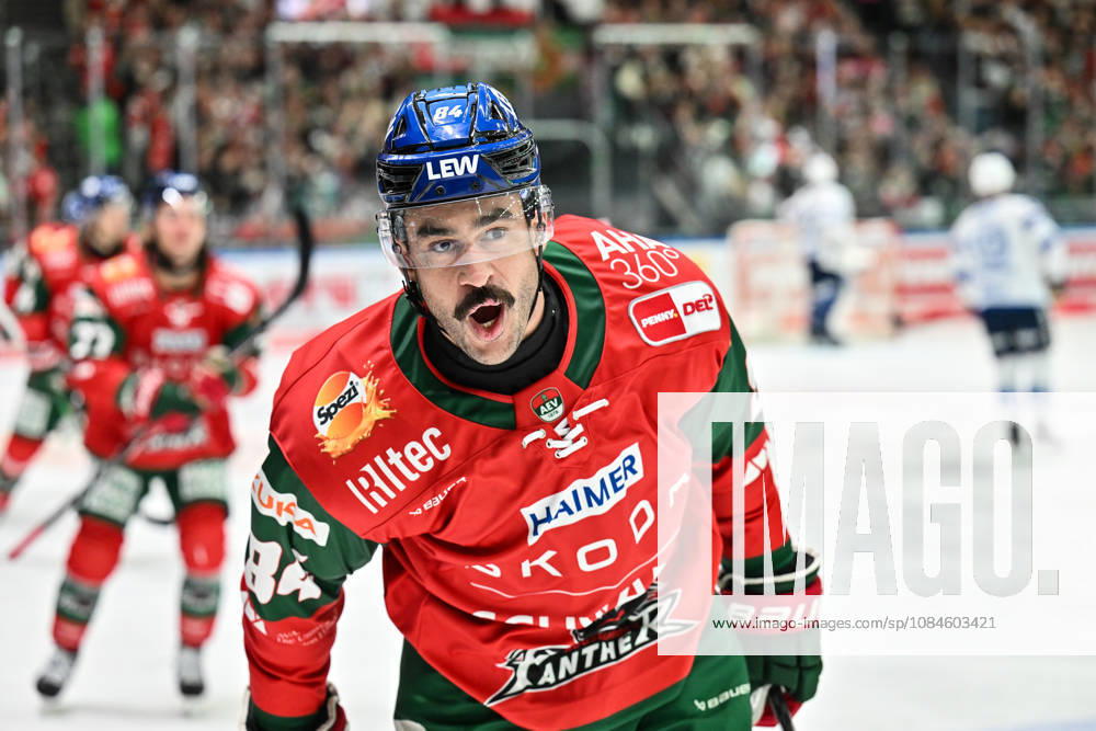 Penny DEL; Augsburger Panther - Adler Mannheim, 16.10.2026 AUGSBURG, GERMANY; 16. OCTOBER: Jubel der Panther nach dem Treffer zum 1-0 durch Trevor PARKES (Augsburger Panther 84) Tor Torschuetze Freude Happy während dem Match der Penny DEL zwischen den Augsburger Panthern und den Adler Mannheim am 9. Spieltag im Curt Frenzel Stadion