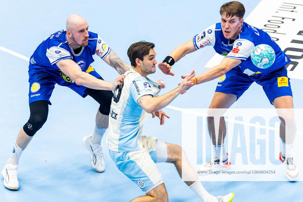 GER, Handball, Maenner, Saison 26 27, Opel 1.Bl, 9.Spieltag, ThSV Eisenach - VfL Gummersbach Dominik Solak (ThSV Eisenach,30), Oskar Joelsson (ThSV Eisenach,3) 99817 Eisenach Werner-Assmann-Halle Am Sportp Thueringen Deutschland