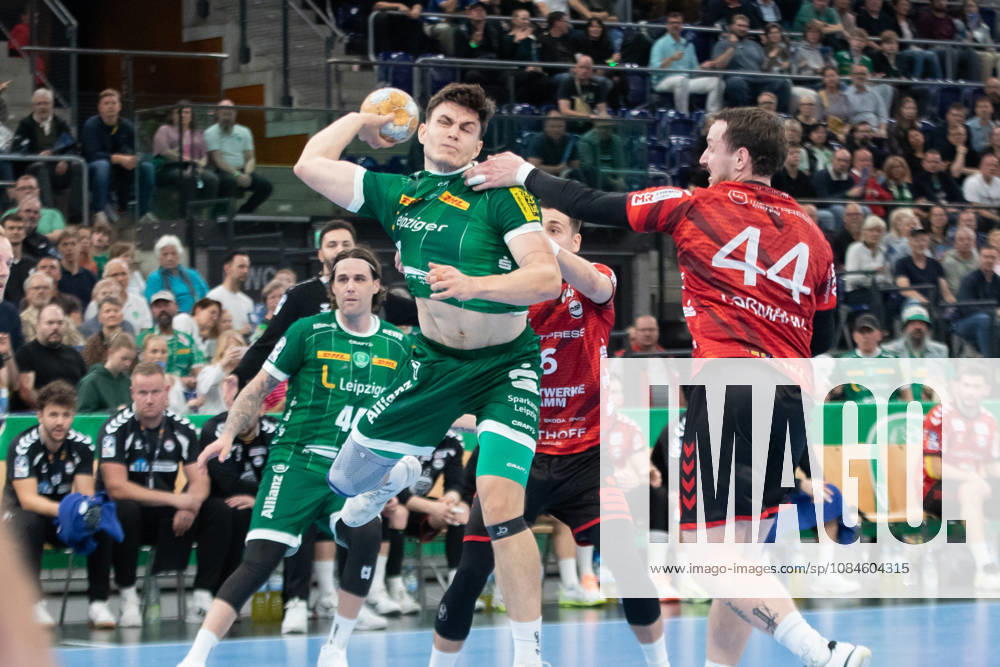 Handball, HBL2: SC DHfK Leipzig - ASV Hamm-Westfalen; 16.10.2026 Matej Klima (13, SC DHfK Leipzig) setzt sich durch. Handball, 2. Bundesliga, Saison 2026 2027, 8. Spieltag: SC DHfK Leipzig vs. ASV Hamm-Westfalen am 16.10.2026 in der Quarterback Immobilien Arena Leipzig.
