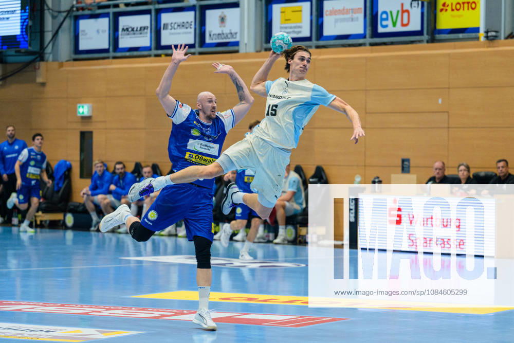 Miro Schluroff (VfL Gummersbach, 15), Dominik Solak (ThSV Eisenach, 30) GER, ThSV Eisenach gegen VfL Gummersbach, 1. Opel Handballbundesliga, Handball, 9.Spieltag, Saison 2026 2027, 20.00 Uhr, 16.10.2026 GER, ThSV Eisenach gegen VfL Gummersbach, 1. Opel Handballbundesliga, Handball, 9.Spieltag, Saison 2026 2027, 20.00 Uhr, 16.10.2026 Eisenach