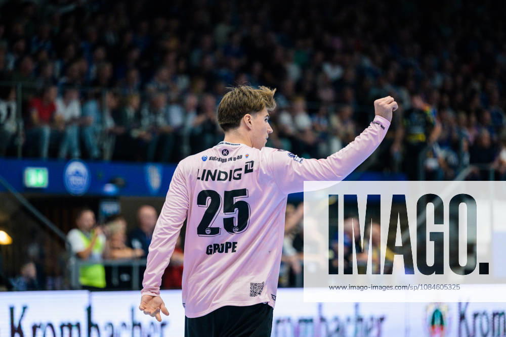 Mats Grupe (ThSV Eisenach, 25) nach der Parade. GER, ThSV Eisenach gegen VfL Gummersbach, 1. Opel Handballbundesliga, Handball, 9.Spieltag, Saison 2026 2027, 20.00 Uhr, 16.10.2026 GER, ThSV Eisenach gegen VfL Gummersbach, 1. Opel Handballbundesliga, Handball, 9.Spieltag, Saison 2026 2027, 20.00 Uhr, 16.10.2026 Eisenach