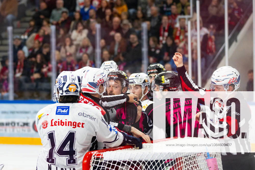DEL2 (matchday 9) Ice hockey, Eishockey match between EV Landshut and Ravensburg Towerstars on 16.10.2026. in VR-Bank Landshut Arena Landshut, Germany. Fioght between EV Landshut and Ravensburg Towerstars players seen during the DEL2 (matchday 9) ice hockey match between EV Landshut and Ravensburg Towerstars on 16.10.2026. in VR-Bank Landshut Arena Landshut, Germany.