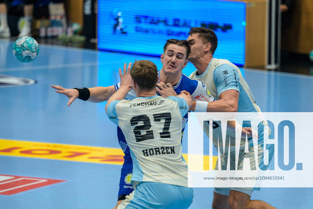 Felix Aellen (ThSV Eisenach, 22), Kristjan Horzen (VfL Gummersbach, 27), Stepan Zeman (VfL Gummersbach, 66) GER, ThSV Eisenach gegen VfL Gummersbach, 1. Opel Handballbundesliga, Handball, 9.Spieltag, Saison 2026 2027, 20.00 Uhr, 16.10.2026 GER, ThSV Eisenach gegen VfL Gummersbach, 1. Opel Handballbundesliga, Handball, 9.Spieltag, Saison 2026 2027, 20.00 Uhr, 16.10.2026 Eisenach