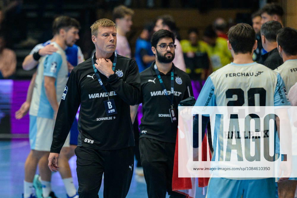 Gudjon Valur Sigurdsson (VfL Gummersbach, Offizieller), Ludvig Hallbaeck (VfL Gummersbach, 20) GER, ThSV Eisenach gegen VfL Gummersbach, 1. Opel Handballbundesliga, Handball, 9.Spieltag, Saison 2026 2027, 20.00 Uhr, 16.10.2026 GER, ThSV Eisenach gegen VfL Gummersbach, 1. Opel Handballbundesliga, Handball, 9.Spieltag, Saison 2026 2027, 20.00 Uhr, 16.10.2026 Eisenach