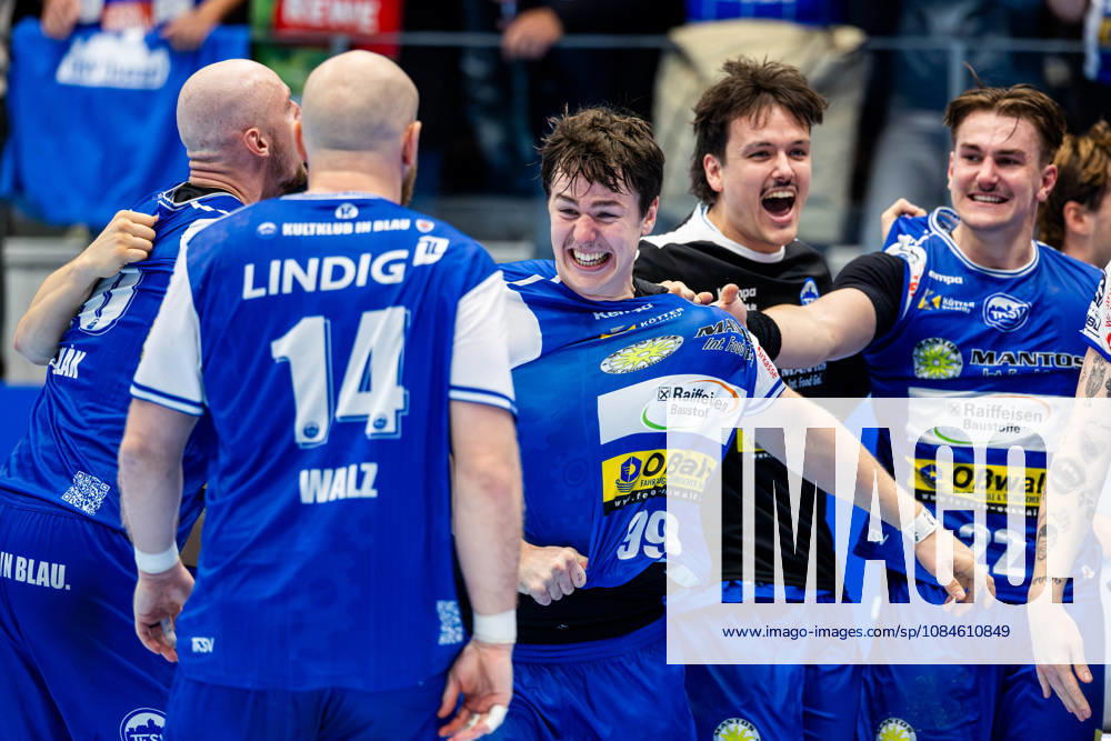 GER, Handball, Maenner, Saison 26 27, Opel 1.Bl, 9.Spieltag, ThSV Eisenach - VfL Gummersbach Tillman Leu (ThSV Eisenach,99), Felix Aellen (ThSV Eisenach,22) 99817 Eisenach Werner-Assmann-Halle Am Sportp Thueringen Deutschland