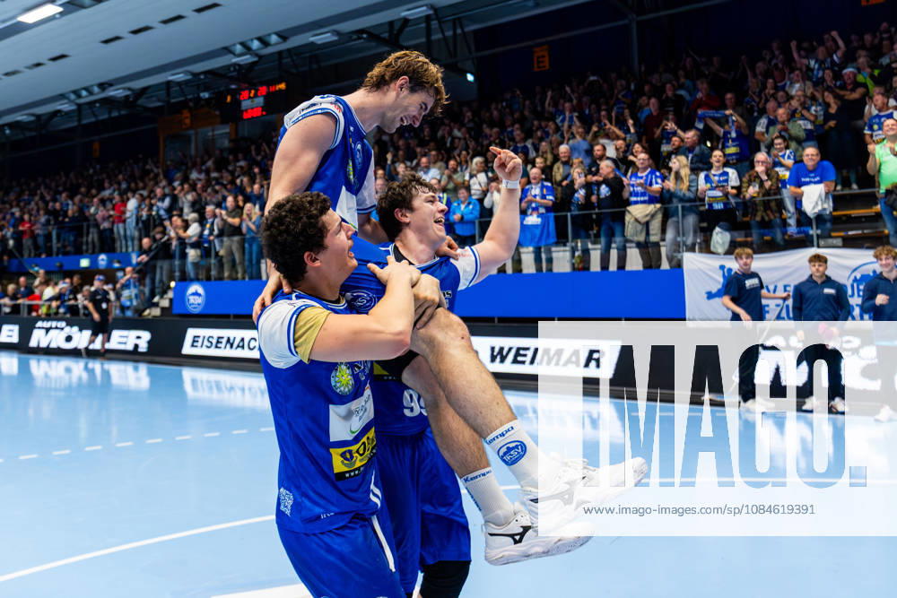 GER, Handball, Maenner, Saison 26 27, Opel 1.Bl, 9.Spieltag, ThSV Eisenach - VfL Gummersbach Gian Attenhofer (ThSV Eisenach,11), Stephan Seitz (ThSV Eisenach,44), Tillman Leu (ThSV Eisenach,99) 99817 Eisenach Werner-Assmann-Halle Am Sportp Thueringen Deutschland