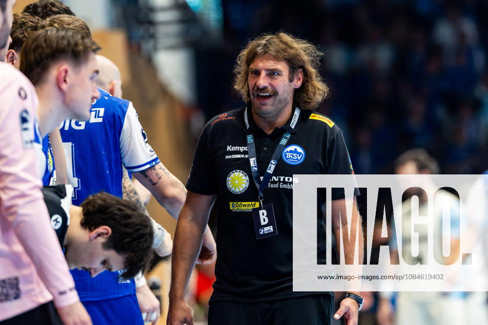 GER, Handball, Maenner, Saison 26 27, Opel 1.Bl, 9.Spieltag, ThSV Eisenach - VfL Gummersbach Sebastian Hinze (ThSV Eisenach,Trainer) 99817 Eisenach Werner-Assmann-Halle Am Sportp Thueringen Deutschland