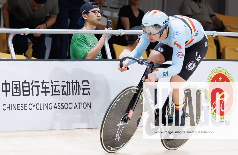 Belgian Lowie Nulens pictured in action at the Men s sprint event at the UCI Track cycling, Rad, Radsport, Bahnrad, Bahn World Championships in Shanghai, China on Saturday 17 October 2026. The worlds are taking place from 14 to 18 October 2026. BENOITxDOPPAGNE x190052394x