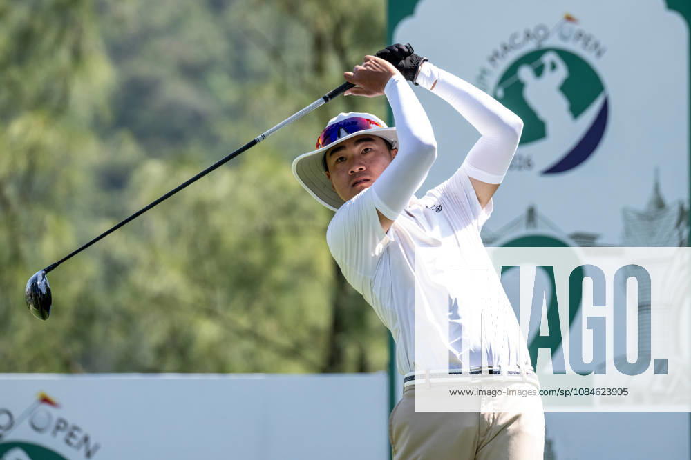 XU, Andi from China.Round 3 in the Macao Open Golf at Macau Golf & Country Club. Coloane China - ZUMAr144 20261017_zap_r144_061