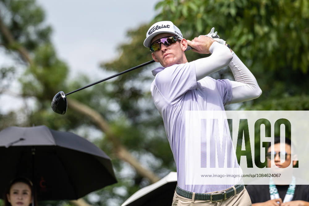 USAâ€⠢s Charles PORTER. Round 3 in the Macao Open Golf at Macau Golf & Country Club. Macau Open Golf Round 3 - ZUMAr144 20261017_zap_r144_068