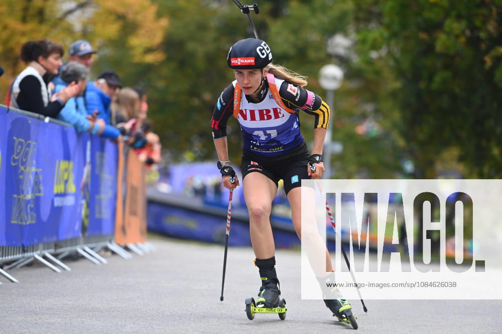 Julia TANNHEIMER (GER),Aktion. Loop One-Biathlon Opening Festival im Olympiapark in Muenchen am 17.10.2026.