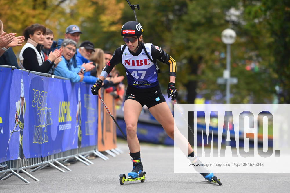 Vanessa VOIGT (GER),Aktion, Loop One-Biathlon Opening Festival im Olympiapark in Muenchen am 17.10.2026.