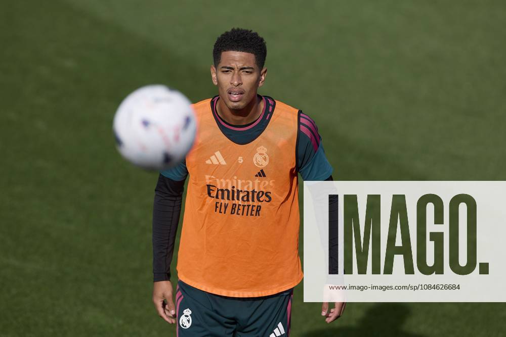 Jude Bellingham (Real Madrid CF) is seen in action during a training session on the eve of the LaLiga EA SPORTS 2026 2027 match between Real Madrid CF and Sevilla FC..Real Madrid CF is holding its final training session and press conference, PK, Pressekonferenz ahead of its ninth LaLiga game. Madrid Spain - ZUMAs197 20261017_aaa_s197_028