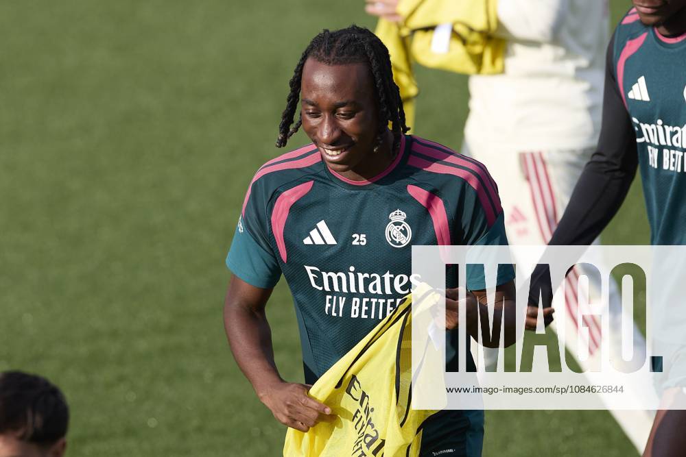 Yan Diomande (Real Madrid CF) is seen in action during a training session on the eve of the LaLiga EA SPORTS 2026 2027 match between Real Madrid CF and Sevilla FC..Real Madrid CF is holding its final training session and press conference, PK, Pressekonferenz ahead of its ninth LaLiga game. Madrid Spain - ZUMAs197 20261017_aaa_s197_038