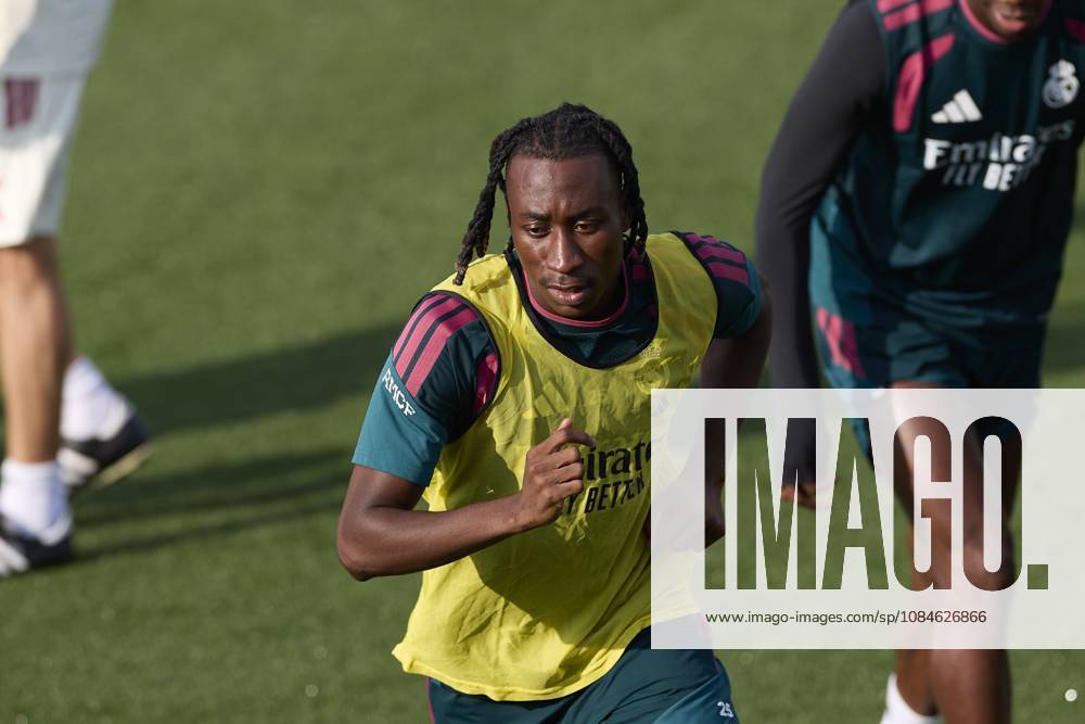 Yan Diomande (Real Madrid CF) is seen in action during a training session on the eve of the LaLiga EA SPORTS 2026 2027 match between Real Madrid CF and Sevilla FC..Real Madrid CF is holding its final training session and press conference, PK, Pressekonferenz ahead of its ninth LaLiga game. Madrid Spain - ZUMAs197 20261017_aaa_s197_042