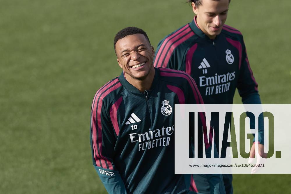 Kylian Mbappe (Real Madrid CF) is seen in action during a training session on the eve of the LaLiga EA SPORTS 2026 2027 match between Real Madrid CF and Sevilla FC..Real Madrid CF is holding its final training session and press conference, PK, Pressekonferenz ahead of its ninth LaLiga game. Madrid Spain - ZUMAs197 20261017_aaa_s197_048