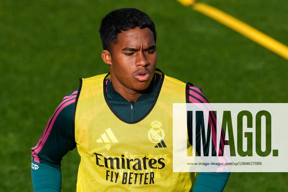 Endrick during the training day of Real Madrid ahead the Spanish League, LaLiga EA Sports, football match against Sevilla FC at Ciudad Deportiva Real Madrid on October 17, 2026, in Valdebebas, Madrid, Spain. Real Madrid Training And press conference, PK, Pressekonferenz - LaLiga Ea Sports - ZUMAa181 20261017_zaa_a181_034