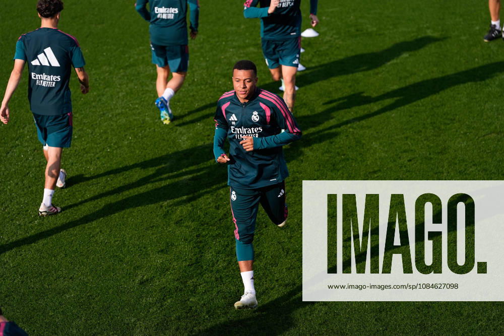 Kylian Mbappe during the training day of Real Madrid ahead the Spanish League, LaLiga EA Sports, football match against Sevilla FC at Ciudad Deportiva Real Madrid on October 17, 2026, in Valdebebas, Madrid, Spain. Real Madrid Training And press conference, PK, Pressekonferenz - LaLiga Ea Sports - ZUMAa181 20261017_zaa_a181_036